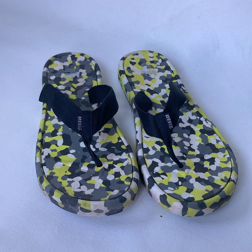 REI flip-flops